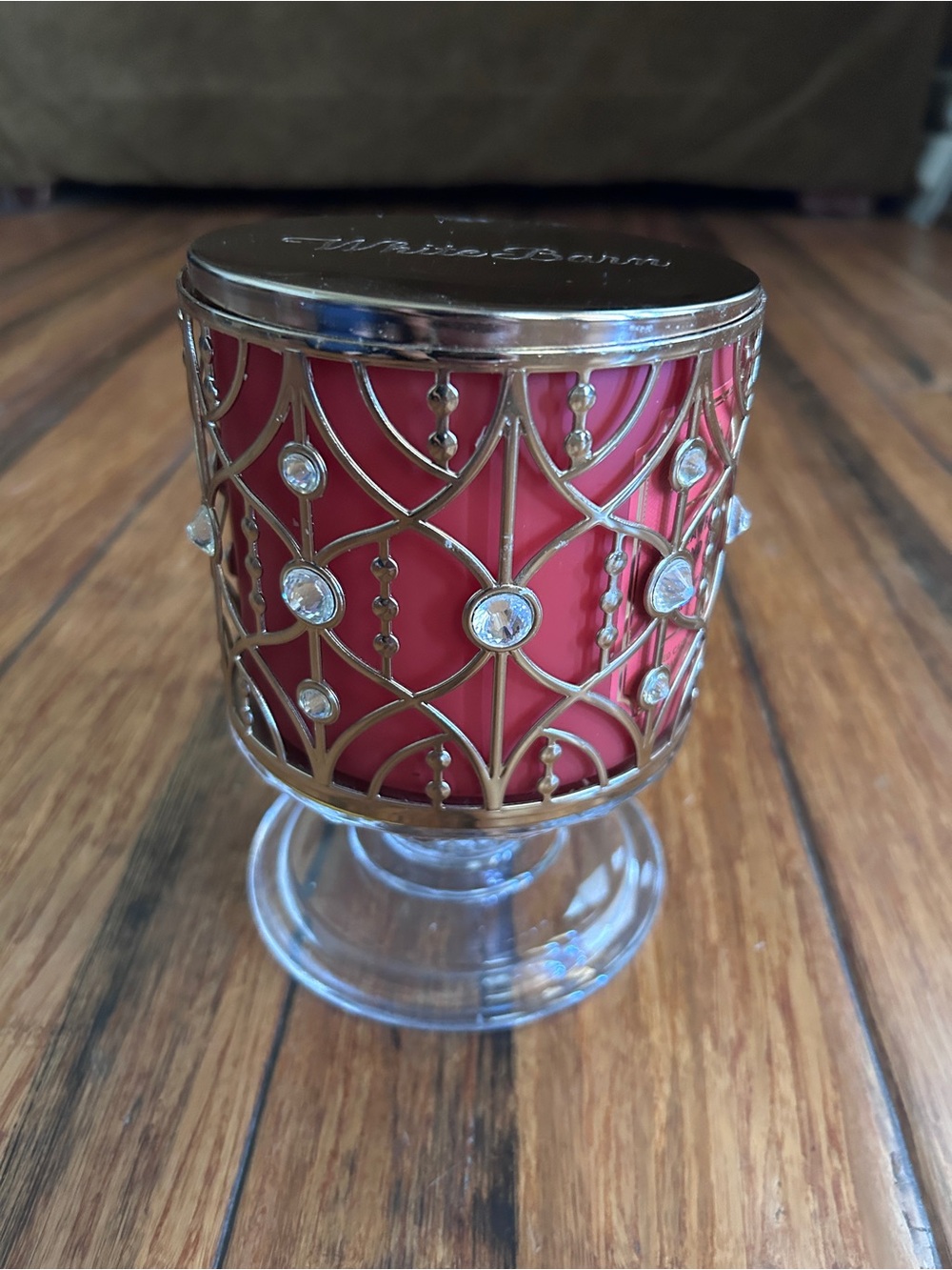 Bath & Body Works/White Barn 3-wick candle holder (candle included)